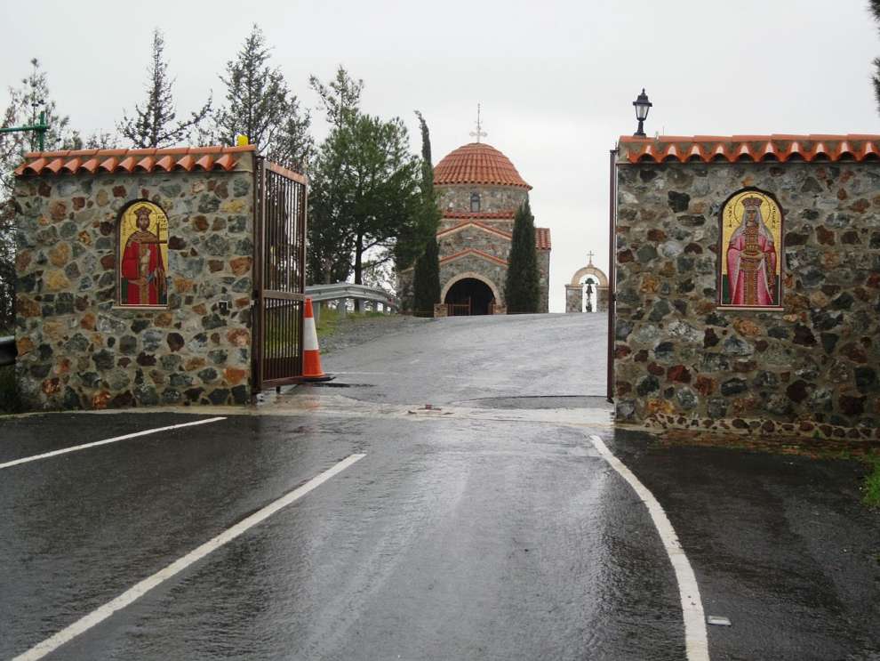 Ιερά Μονή Σταυροβουνίου: Το Άγιον Όρος της Κύπρου...ΕΙΚΟΝΕΣ