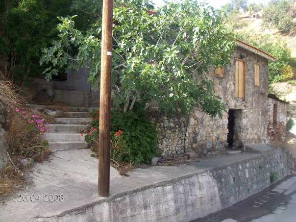 Παραδοσιακά αναπαλαιωμένα σπίτια στον Άγιο Κωνσταντίνο Λεμεσού