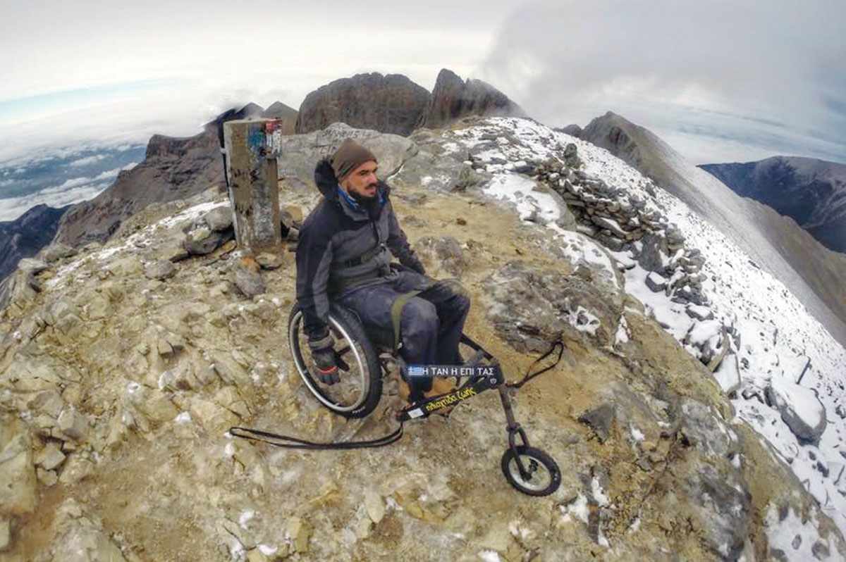 The Cypriot paraplegic who managed to climb to the top of Olympus in a wheelchair!