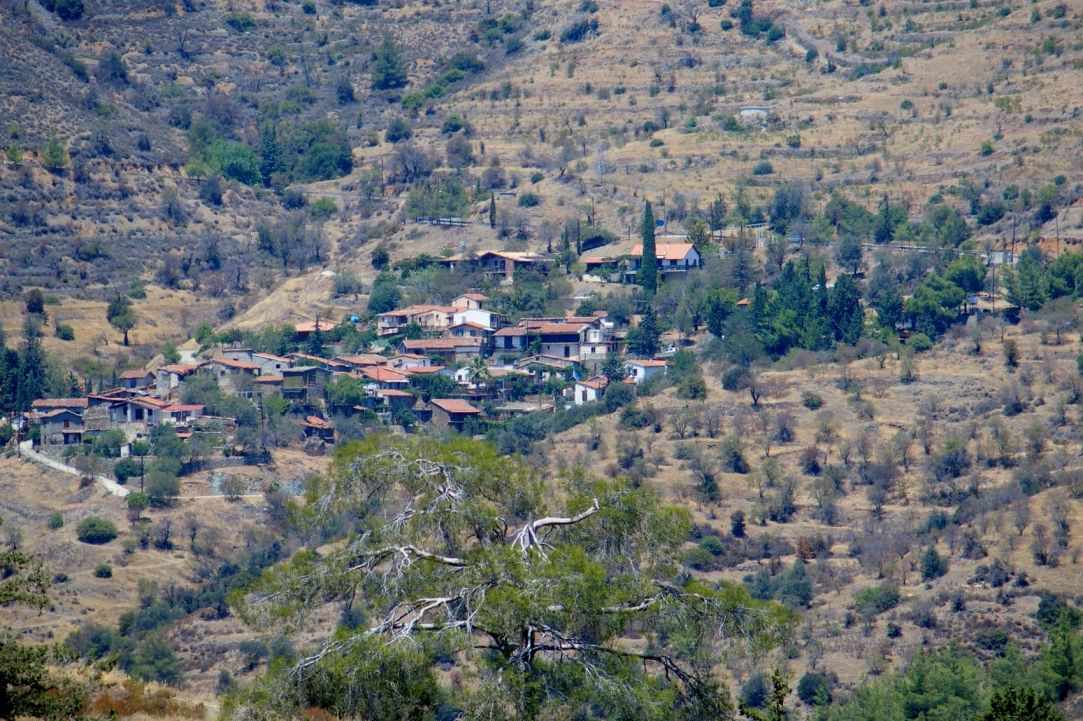 26 Lazanias Village, view from Machairas Monastery