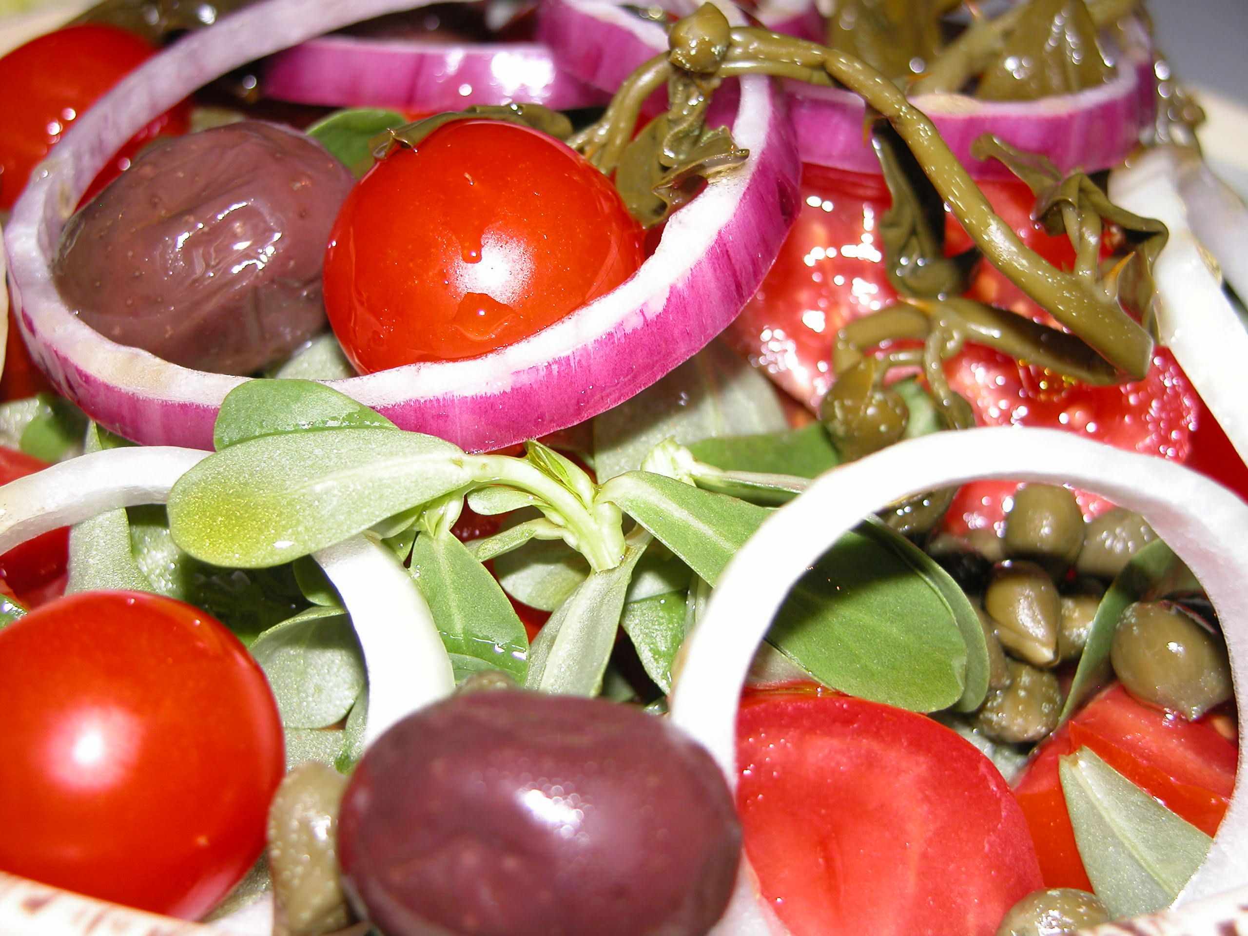 Tomato and Glistirida(Purslane) Salad- Recipe