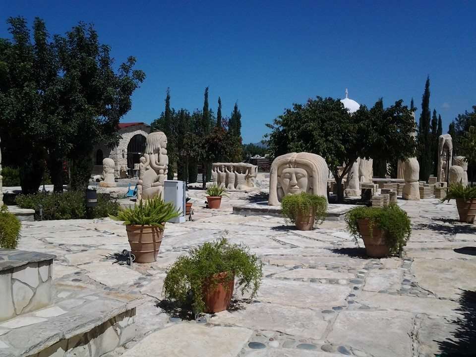 Sculpture Park Petreon - Mazotos