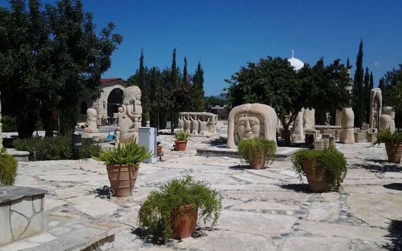 Πάρκο Γλυπτικής Πετραίον - Μαζωτός