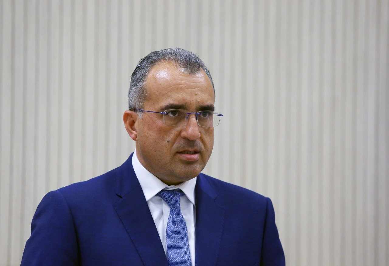 Χατζηπαντέλας: Αποφασισμένος να θέσει τέλος στους τσαρλατάνους γιατρούς