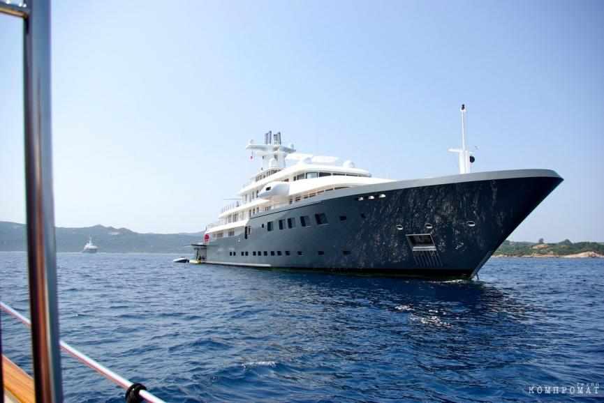 Κρύβουν τα γιοτ τους οι Ρώσοι