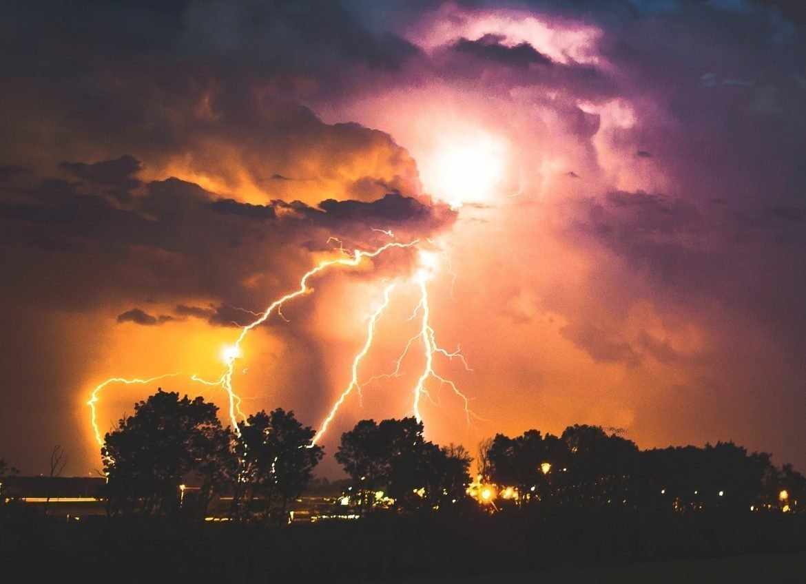 Κίτρινη Προειδοποίηση για ισχυρές καταιγίδες και χαλάζι