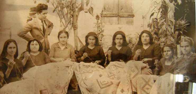 Η Μαρικκού που τα Λεύκαρα