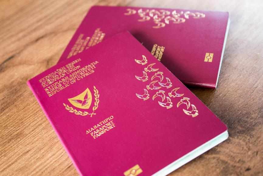 Έρχονται αγωγές κατά της Δημοκρατίας από επενδυτές