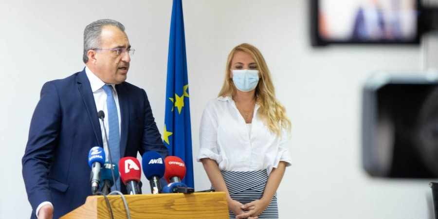 Εξετάζεται επιστροφή μαθητών με rapid test
