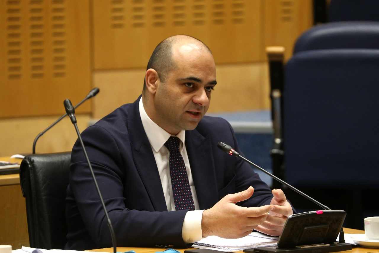 Πώς θα λειτουργήσουν τα καταστήματα την Πρωτομαγιά
