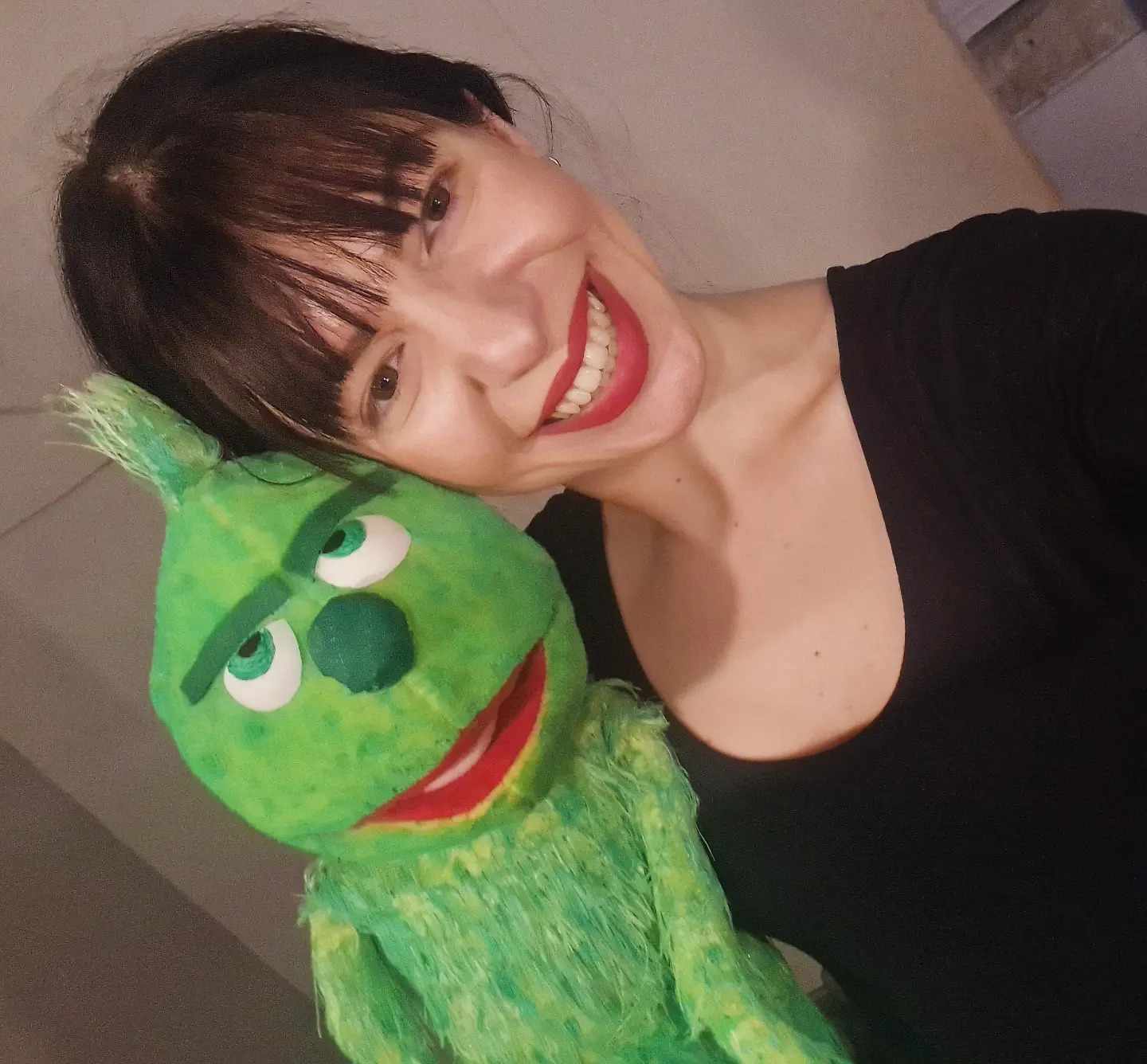 Χριστουγεννιάτικη Παράσταση Κουκλοθεάτρου “HAPPY GRINCHMAS”