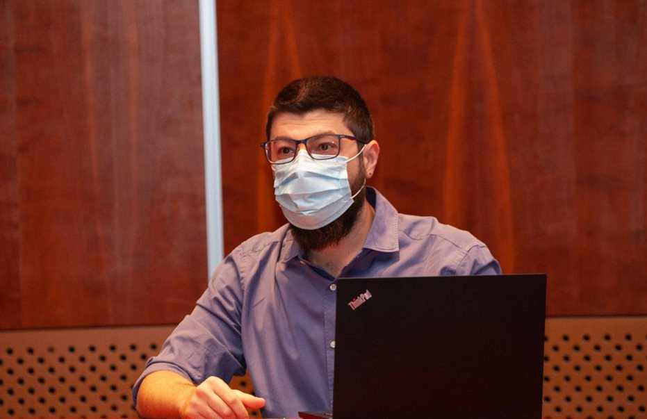 Δρ. Τσιούτης: Όσο υπάρχουν χαλαρώσεις θα αυξάνονται και οι μεταδόσεις