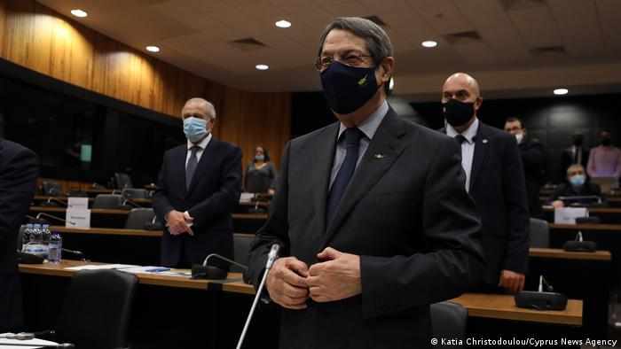 Προσέφυγε στο Ανώτατο ο Αναστασιάδης κατά Βουλής για τις συνεργάτιδές του