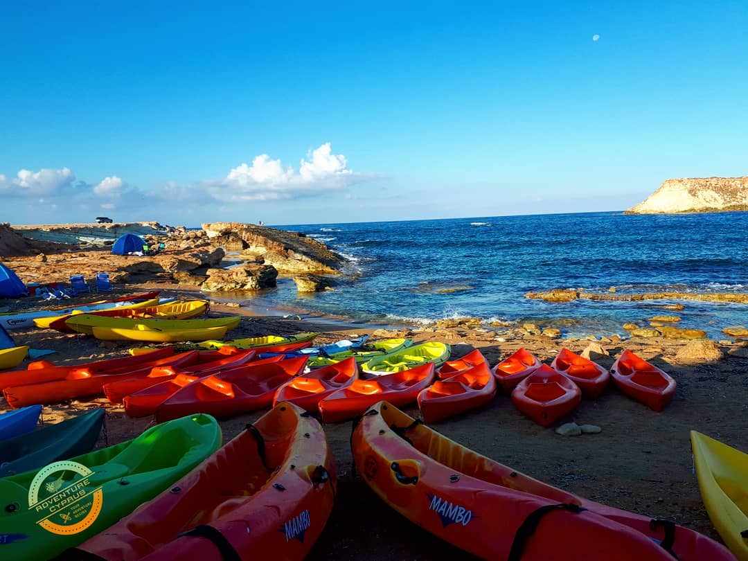 Πάμε για καγιάκ στις παραλίες της Κύπρου μας!