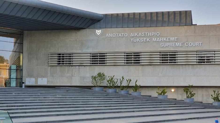 "Όχι" από το Ανώτατο Συνταγματικό
