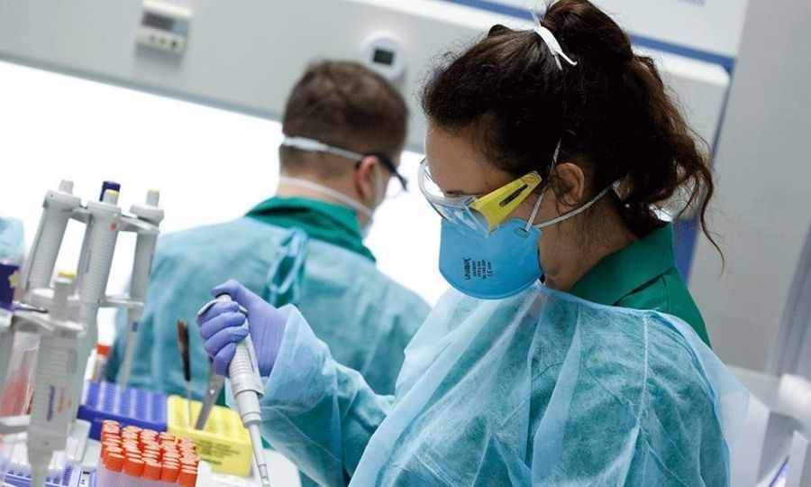 Ένα θάνατο, 751 νέα κρούσματα ανακοίνωσε το Υπουργείο