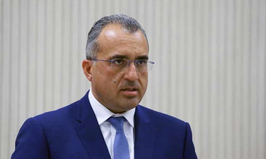 «Όχι» Χατζηπαντέλα σε αυστηρότερα μέτρα στους ανεμβολίαστους