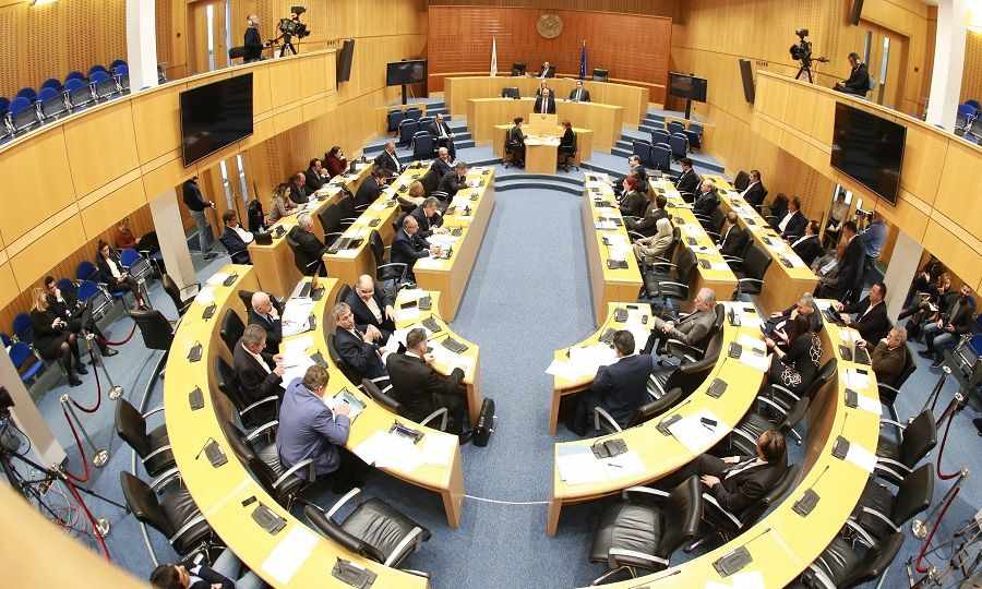 Επ. Θεσμών: Όχι στην αναπομπή του νόμου για έλεγχο αξιωματούχων