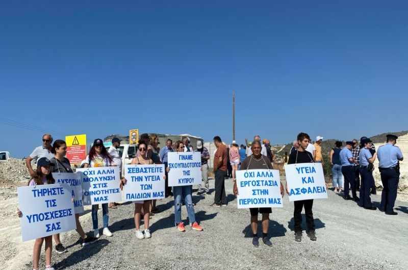 Παραίτηση του κου Καδή και συνάντηση με τον ΠτΔ ζητούν οι κοινότητες Βασιλικού