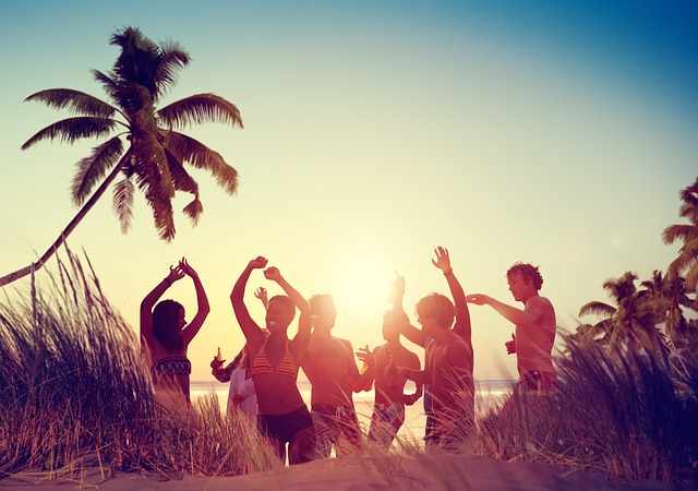  Ξέφρενο beach party reggae μουσικής