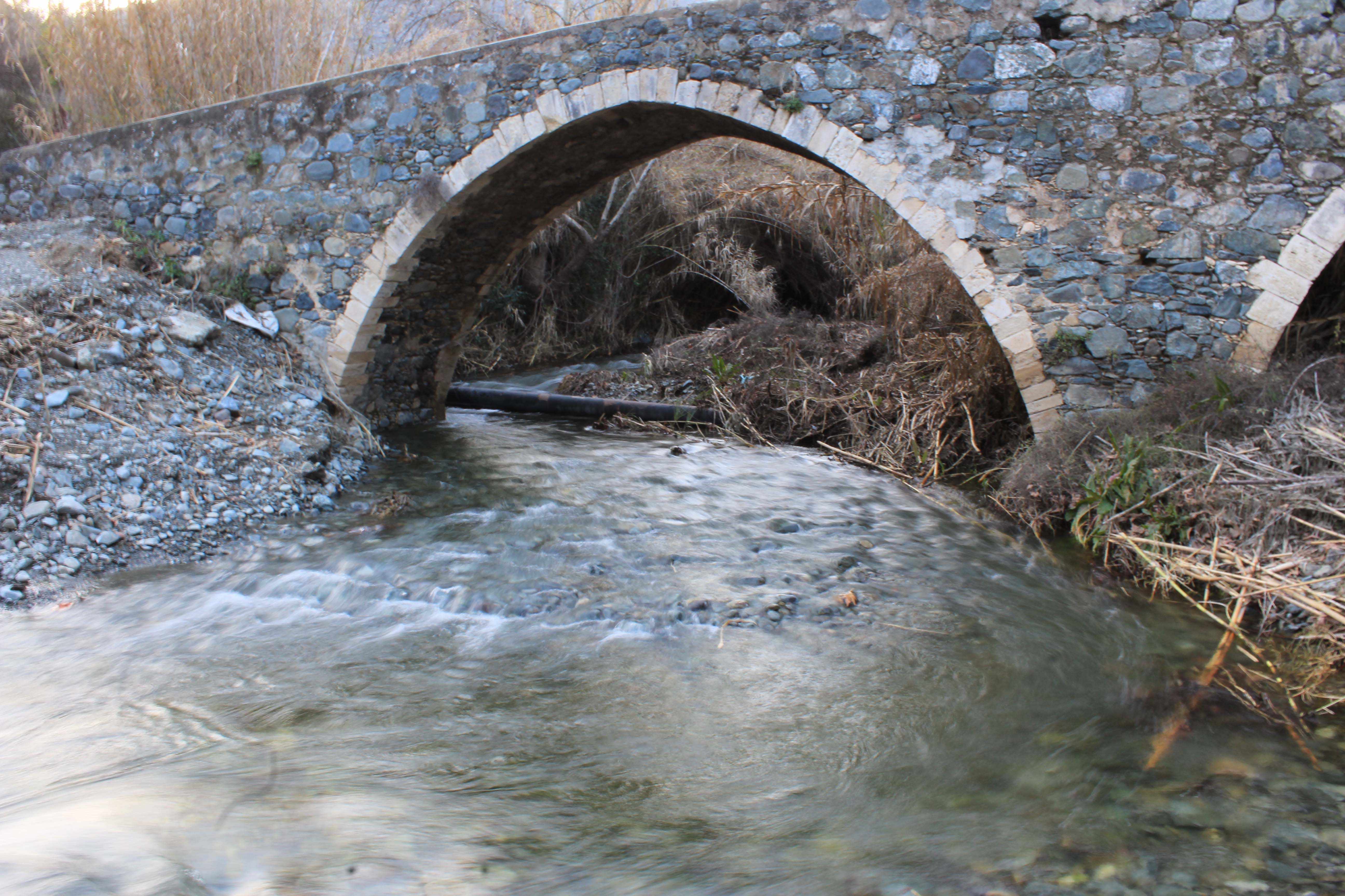 Γεφύρι Διερώνας