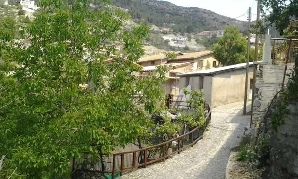 Άντρας θετικός στον Covid το έσκασε από το Πολυδύναμο Κέντρο Κυπερούντας