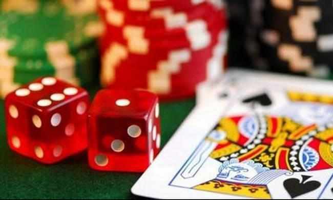 Λουκέτο και σε δεύτερο καφενείο