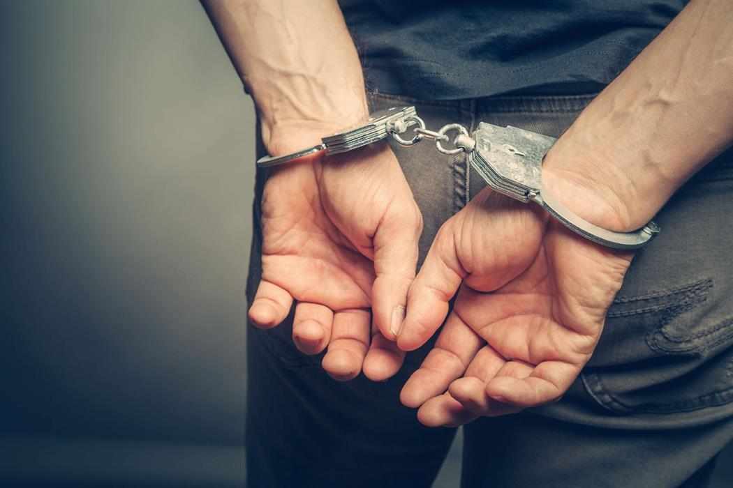 Βρήκαν εκρηκτικά σε διαμέρισμά