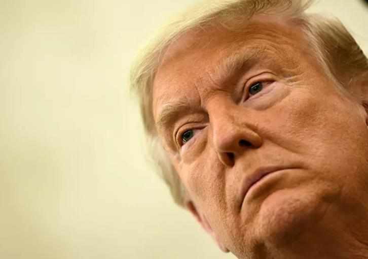 «Μπλοκ» στον Τραμπ από Facebook και Instagram