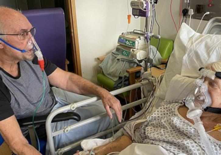 Νοσοκομείο επέτρεψε σε ηλικιωμένο ζευγάρι με κορωνοϊό να συναντηθούν