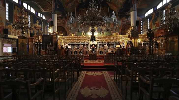 Έξι καταγγελίες πιστών σε δύο εκκλησίες