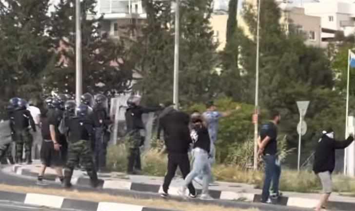 Έφεραν ειδική συσκευή αποκατάστασης για τον 20χρονο Ευριπίδη