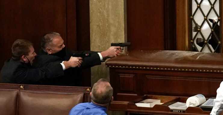 Χάος στο Καπιτώλιο