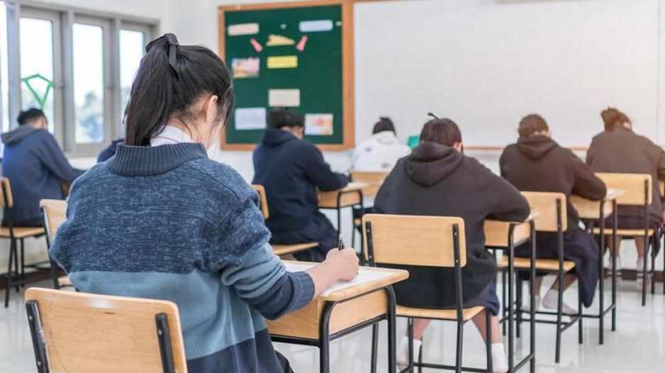 Μάσκα σε Δημοτικά και Γυμνάσια