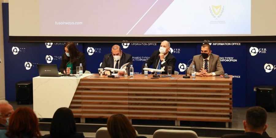 Θα εξετάσουμε απόφαση Τουρκίας να μην απαγορεύσει πτήσεις ρωσικών αεροσκαφών