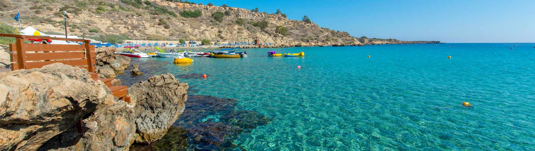 Ayia Napa Mayor welcomes 16 Blue Flag flags for municipality’s beaches