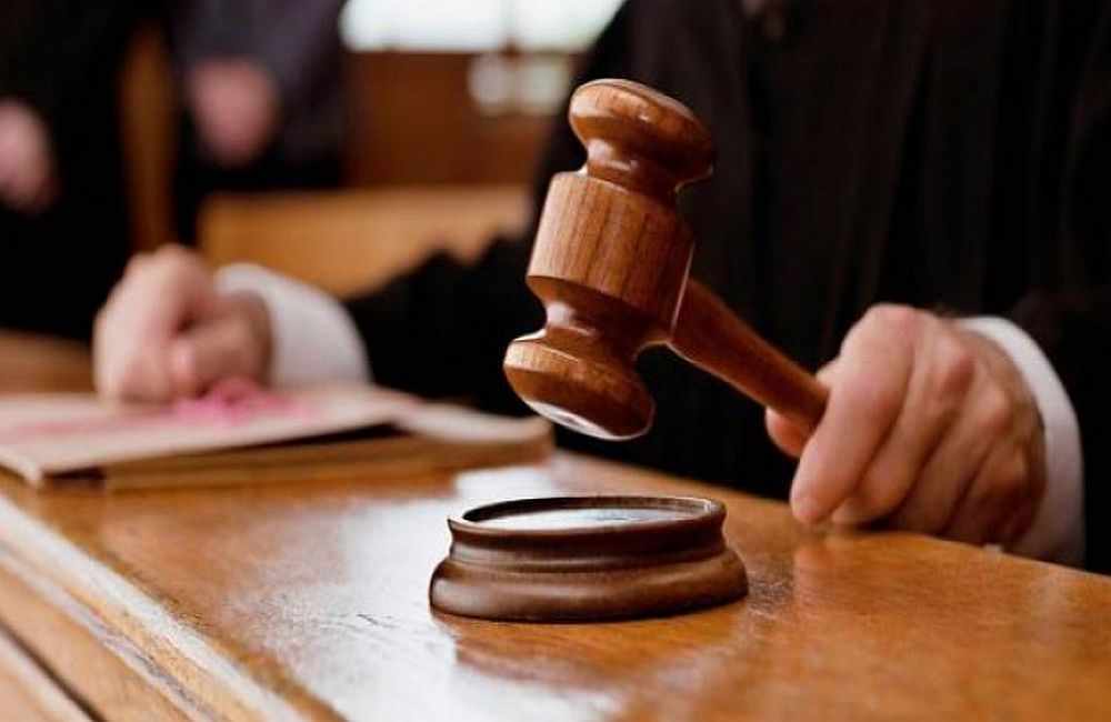 Ποινές στους 2 για την απάτη με τις μάσκες