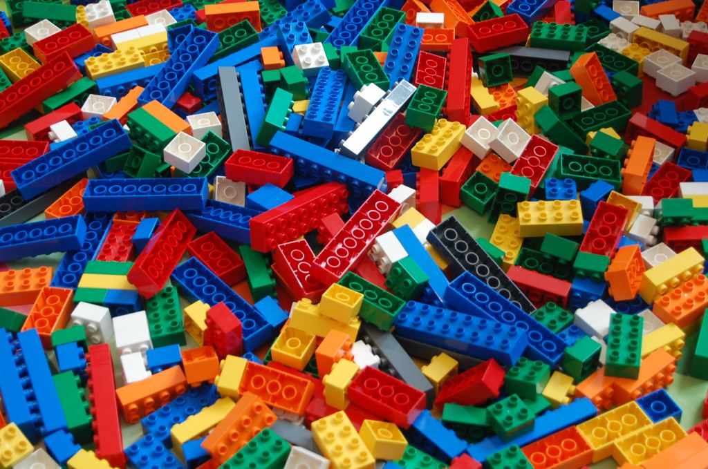 H Άγνωστη Ιστορία πίσω από τα παιχνίδια  των "Lego"