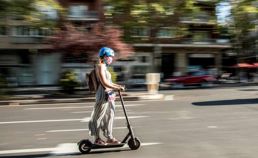 Το έλα να δεις στην Λεμεσό για ηλεκτρικό πατίνι στην λεωφόρο