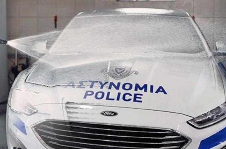Η Αστυνομία ψάχνει να της πλύνουν τα περιπολικά
