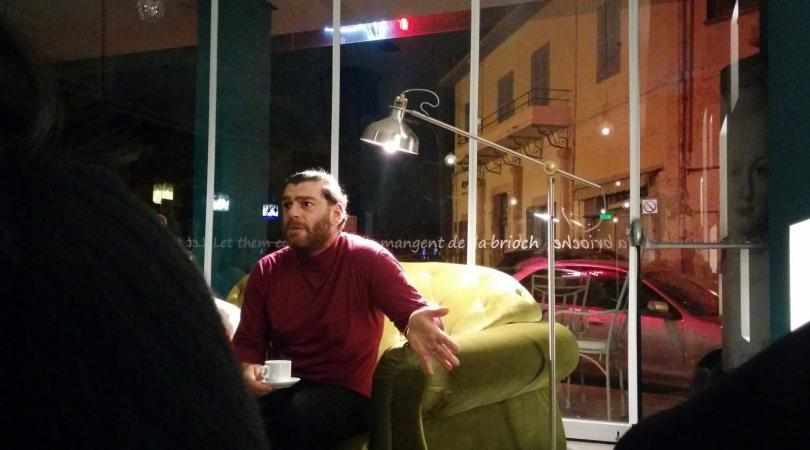 Το θεατρικό έργο του Κώστα Μαννούρη, «Επί Χρήμασι» επιστρέφει, απόψε 29 Νοεμβρίου στις 7:30 στην δημοσιογραφική εστία στη Λευκωσια