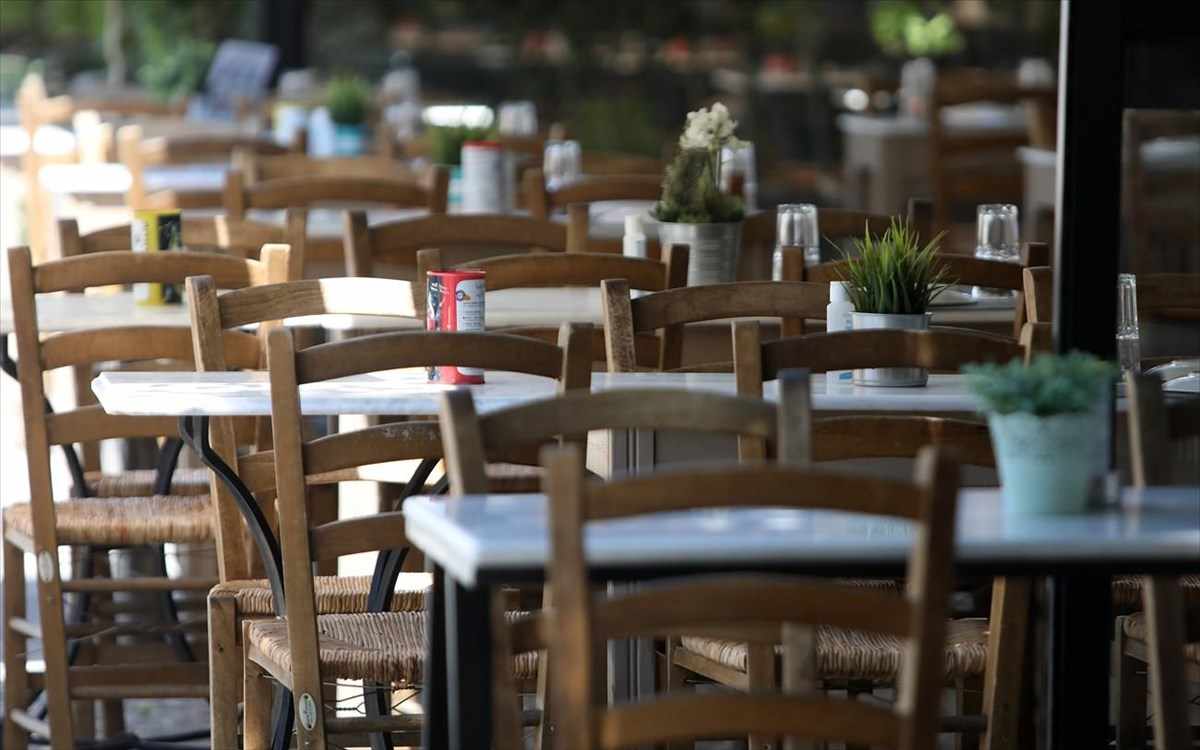Λεβέντης: Κατακόρυφη μείωση στην εστίαση