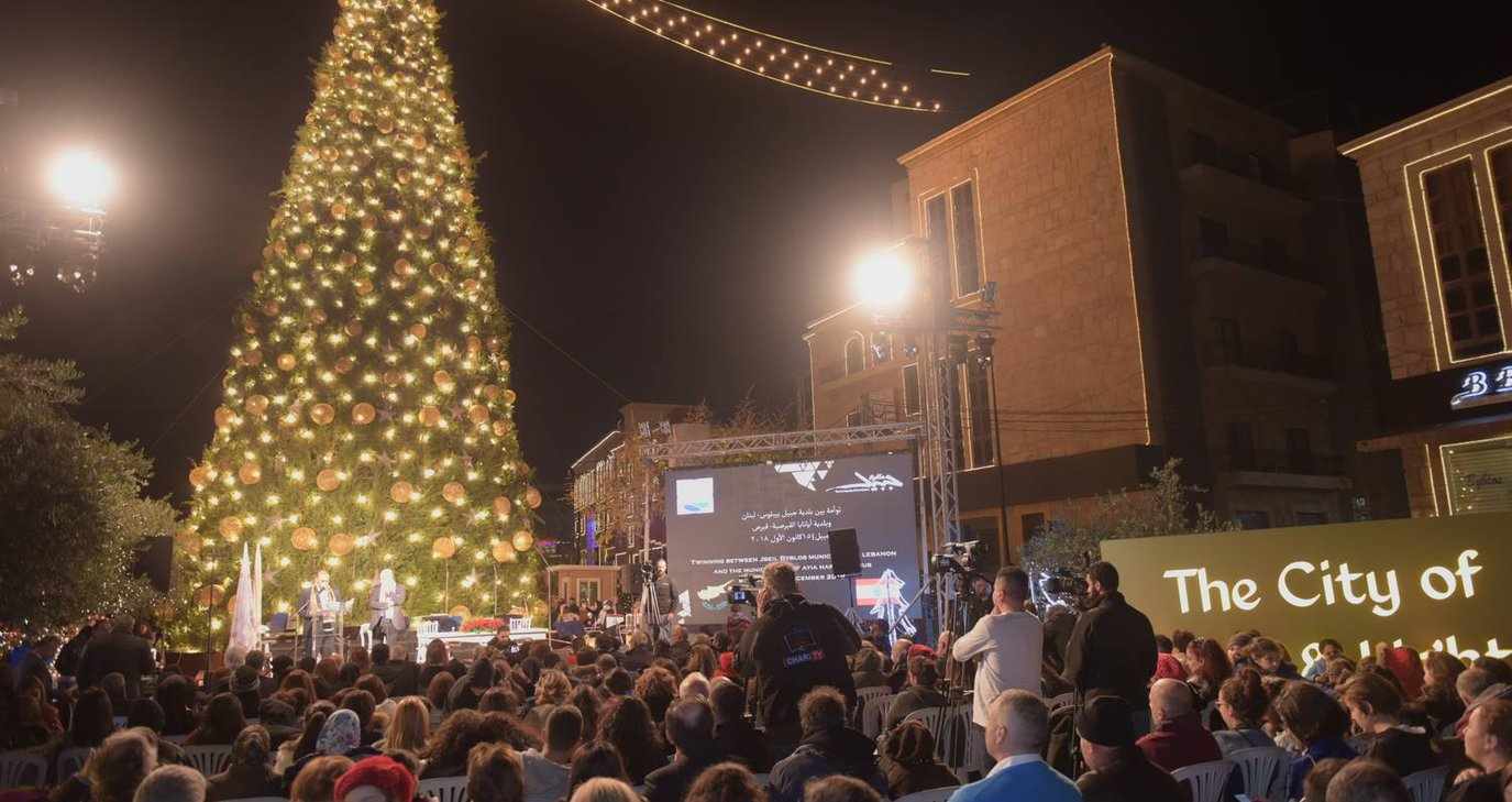 Φωταγώγηση στην Αγία Νάπα με… έκρηξη ενέργειας!