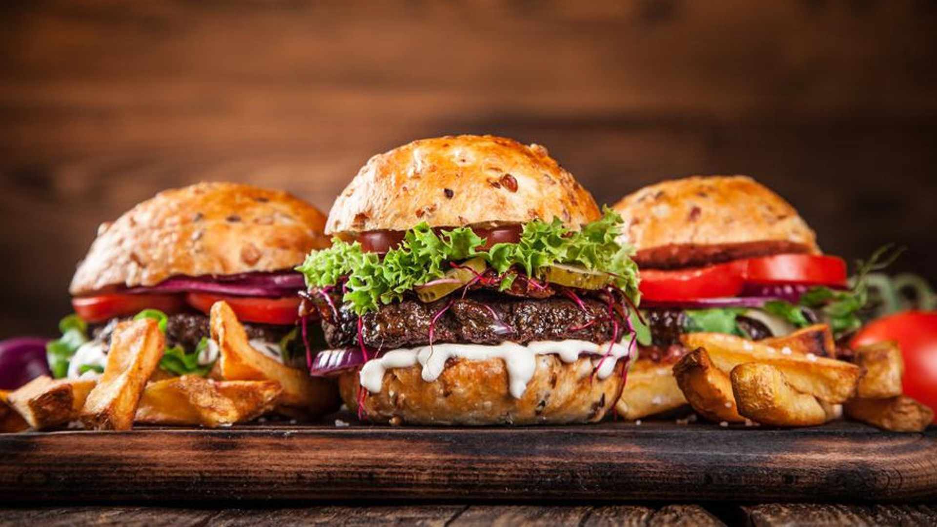 Η πιο δημοφιλής γιορτή Burger στο νησί είναι Must: Burger Week with Moondog’s