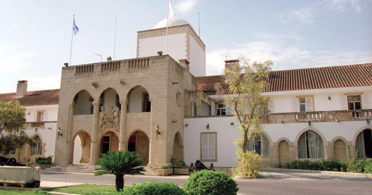 Σε… χριστουγεννιάτικο χωριό μετατρέπεται το Προεδρικό