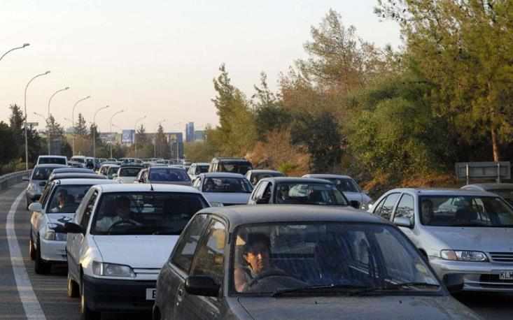Δύομιση ώρες στο τιμόνι για απόσταση 6 χιλιομέτρων
