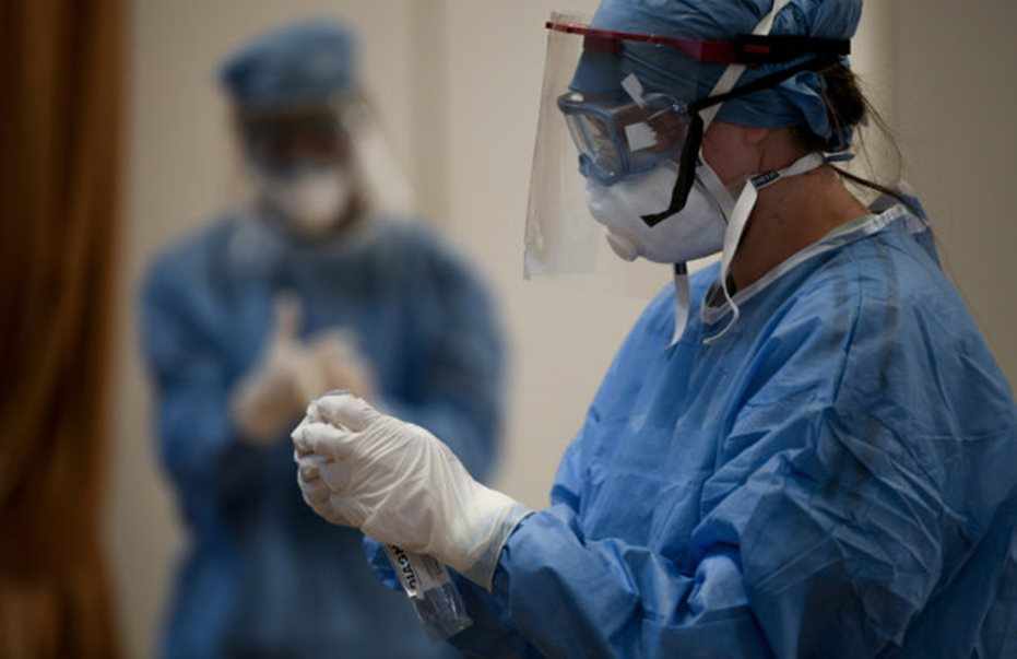 Πέντε θάνατοι και 402 νέα κρούσματα