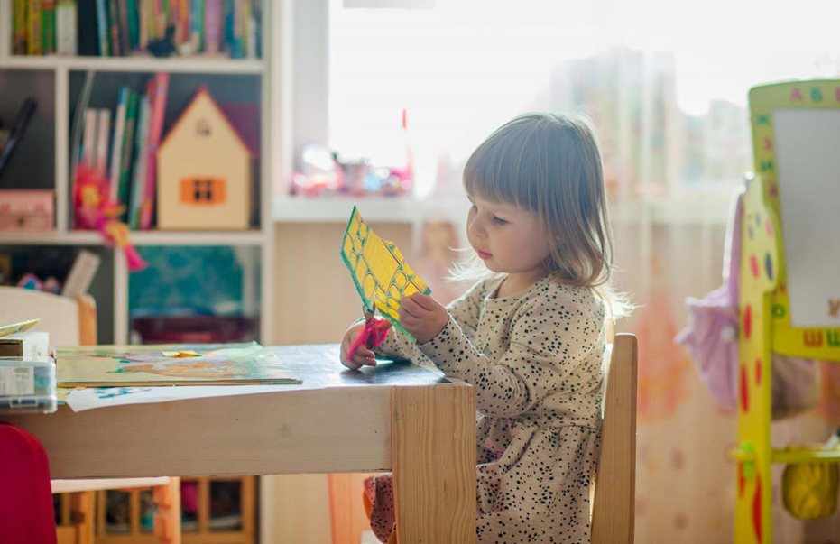 Γυρίζουν την πλάτη οι γονείς στα νηπιαγωγεία και διστάζουν λόγω κορωνοϊού