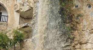 Έτρεξε ξανά ο καταρράκτης της Μονής Αγίου Νεοφύτου