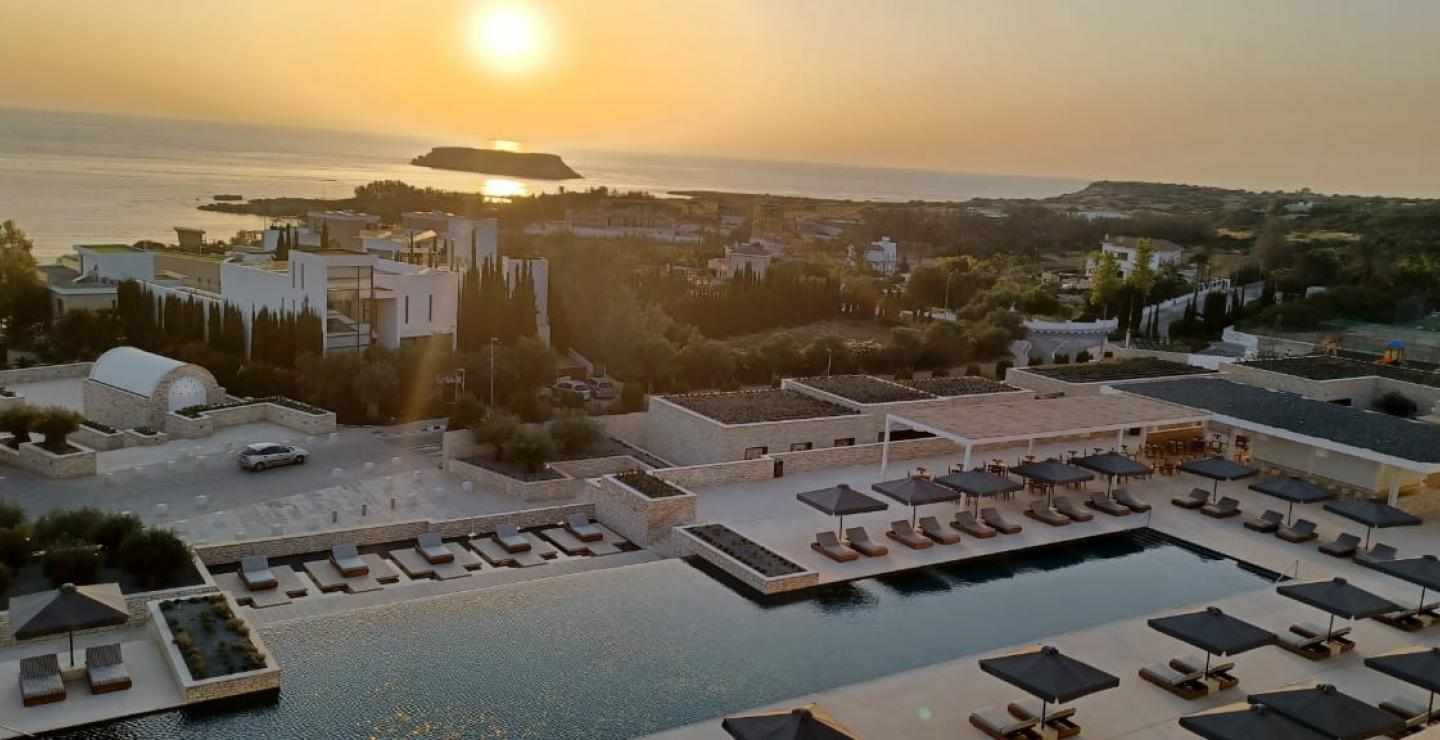 To νέο, πολυτελές ξενοδοχείο 5 αστέρων της Κύπρου